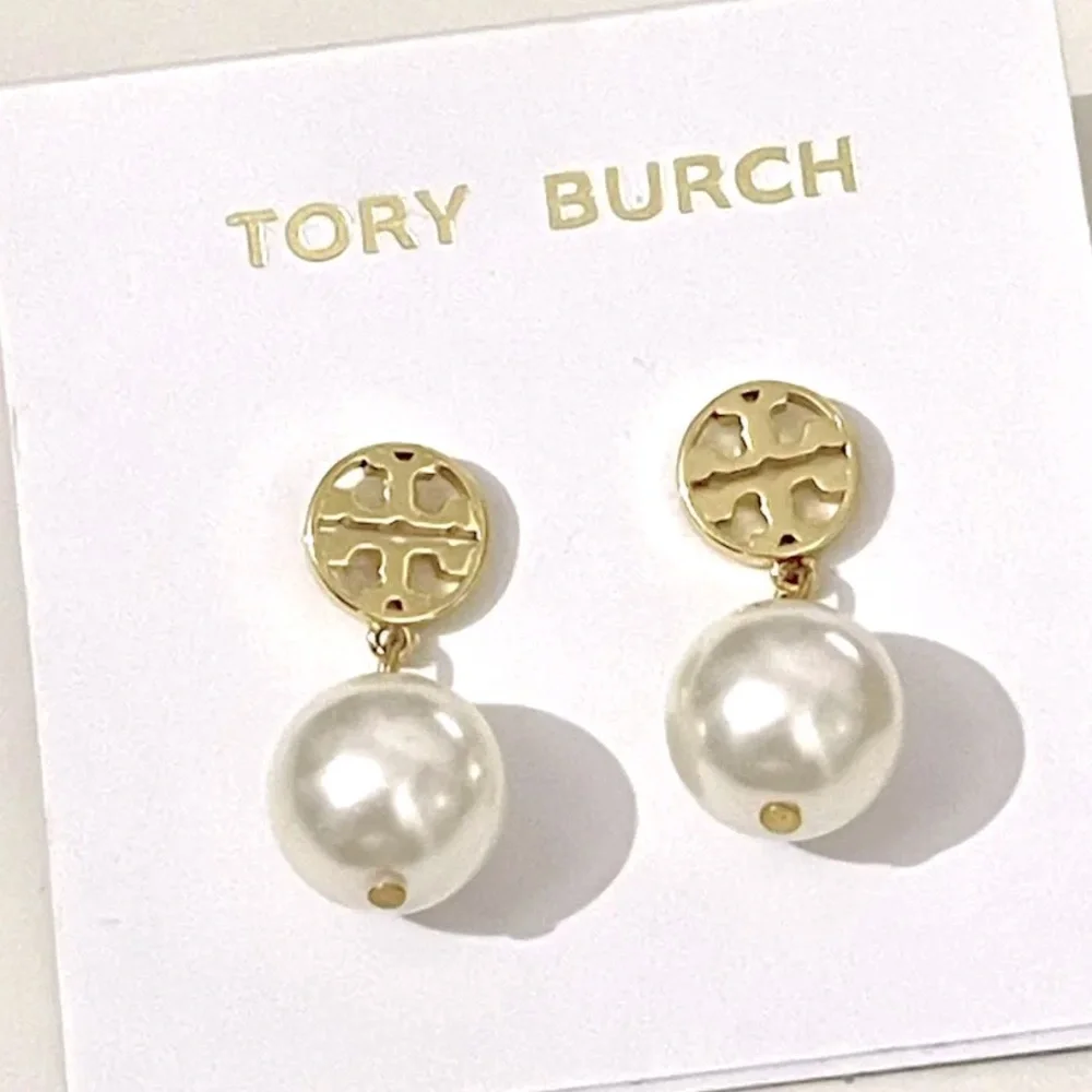 Tory Burch Miller 18k Gold Plated Pearl Drop Earrings - Picture 3 of 7